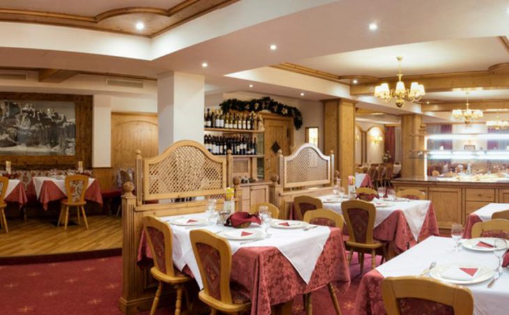 Hotel Cristallo, Canazei, Dining Room